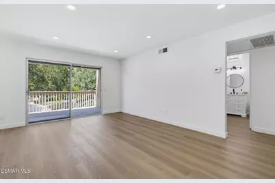 291 Sequoia Court #34, Thousand Oaks, CA 91360 - Photo 2