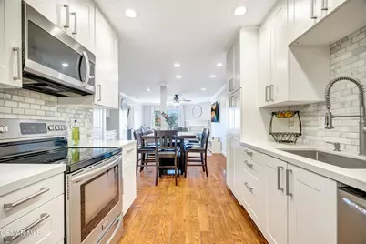 2623 Antonio Drive #106, Camarillo, CA 93010 - Photo 2