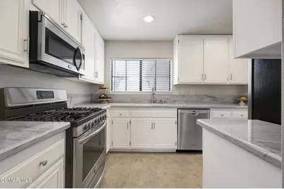 3995 Santa Tomas Place, Newbury Park, CA 91320 - Photo 10