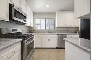 3995 Santa Tomas Pl, Newbury Park, CA 91320 - Photo 10
