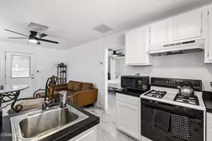 1484 N Rose St, Burbank, CA 91505 - Photo 8
