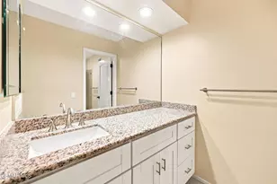 1616 Valecroft Ave, Westlake Village, CA 91361 - Photo 36
