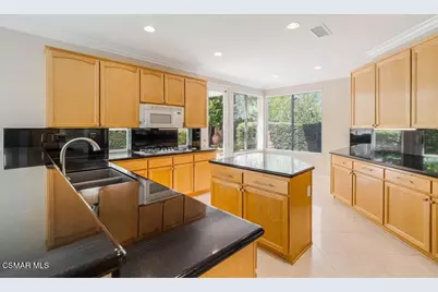 2609 Capella Way, Thousand Oaks, CA 91362 - Photo 12