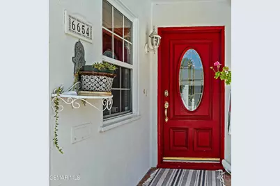 6654 Murietta Avenue, Van Nuys, CA 91405 - Photo 2