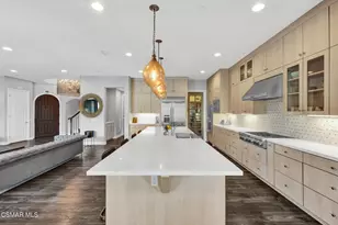 20511 Lantana Ct, Porter Ranch, CA 91326 - Photo 14