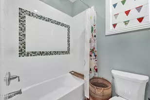 20511 Lantana Ct, Porter Ranch, CA 91326 - Photo 24