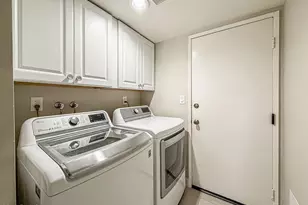 2990 Klamath Ave, Simi Valley, CA 93063 - Photo 22