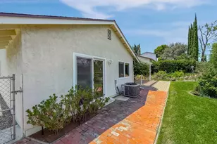29249 Hillrise Dr, Agoura Hills, CA 91301 - Photo 38