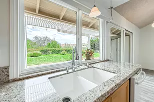 29249 Hillrise Dr, Agoura Hills, CA 91301 - Photo 20