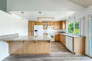 29249 Hillrise Dr, Agoura Hills, CA 91301 - Photo 16