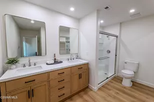 8018 Winnetka Ave, Winnetka, CA 91306 - Photo 20