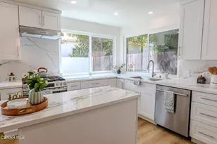 8018 Winnetka Ave, Winnetka, CA 91306 - Photo 14
