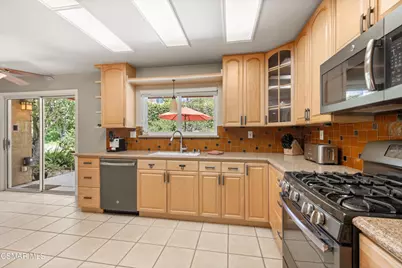 5043 Evanwood Avenue, Oak Park, CA 91377 - Photo 14