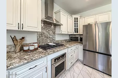 2710 Titania Place, Simi Valley, CA 93063 - Photo 18