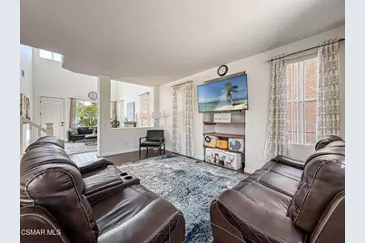 2710 Titania Place, Simi Valley, CA 93063 - Photo 10