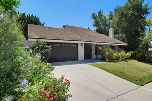 2920 Salmon River Cir, Westlake Village, CA 91362 - Photo 2