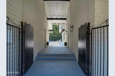 2920 Salmon River Circle, Westlake Village, CA 91362 - Photo 20