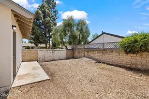 303 Venus St, Thousand Oaks, CA 91360 - Photo 22