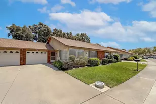 16150 Village 16 Dr, Camarillo, CA 93012 - Photo 2