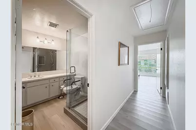 16150 Village 16 Drive, Camarillo, CA 93012 - Photo 20