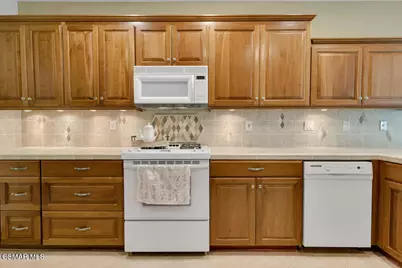 4189 Mountainpark Court, Moorpark, CA 93021 - Photo 12