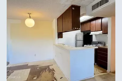 10331 Lindley Avenue #132, Porter Ranch, CA 91326 - Photo 4