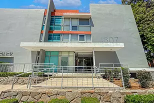 4807 Woodley Ave, Encino, CA 91436 - Photo 2