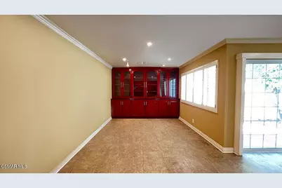 6501 Vanalden Avenue #6, Reseda, CA 91335 - Photo 8