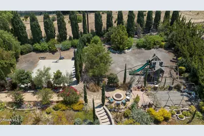 1450 Calle Avellano, Thousand Oaks, CA 91360 - Photo 32