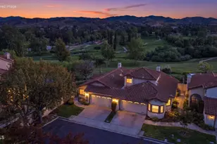 704 Wind Willow Way, Simi Valley, CA 93065 - Photo 4