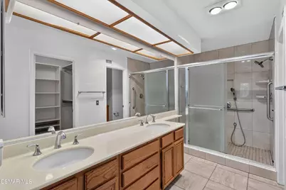 704 Wind Willow Way, Simi Valley, CA 93065 - Photo 38