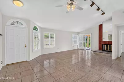 704 Wind Willow Way, Simi Valley, CA 93065 - Photo 12