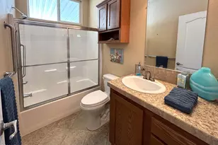 111 Piute Dr, Thousand Oaks, CA 91362 - Photo 24