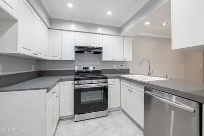 30730 Davey Jones Drive, Agoura Hills, CA 91301 - Photo 20