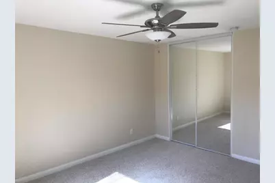 245 Oakleaf Drive #104, Thousand Oaks, CA 91360 - Photo 6
