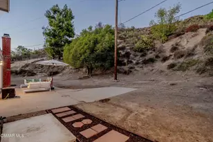 1689 Sunnydale Ct, Simi Valley, CA 93065 - Photo 38