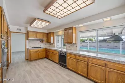 1558 Dover Avenue, Thousand Oaks, CA 91360 - Photo 14