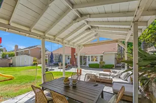 2690 Deerwood Ave, Simi Valley, CA 93065 - Photo 24