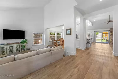 2690 Deerwood Avenue, Simi Valley, CA 93065 - Photo 2