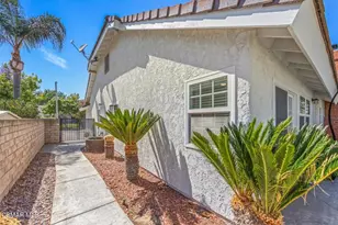 2690 Deerwood Ave, Simi Valley, CA 93065 - Photo 28