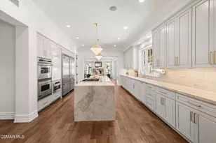 29475 Malibu View Ct, Agoura Hills, CA 91301 - Photo 10