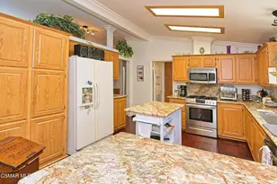 193 Little John Ln, Westlake Village, CA 91361 - Photo 10