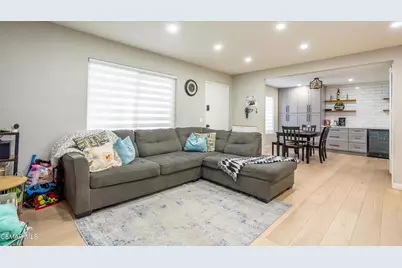 561 Spring Road #43, Moorpark, CA 93021 - Photo 8