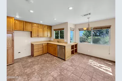 2161 Stoneman Street, Simi Valley, CA 93065 - Photo 38