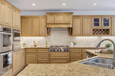2291 Silverstar Street, Simi Valley, CA 93065 - Photo 14