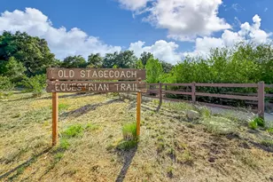 10435 Larwin Ave, Chatsworth, CA 91311 - Photo 46
