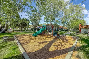 10435 Larwin Ave, Chatsworth, CA 91311 - Photo 38