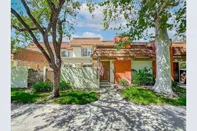 10435 Larwin Avenue, Chatsworth, CA 91311 - Photo 1