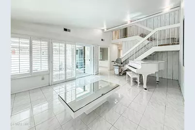10435 Larwin Avenue, Chatsworth, CA 91311 - Photo 8
