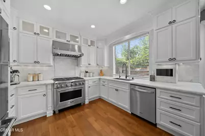 2591 Renata Court, Thousand Oaks, CA 91362 - Photo 8